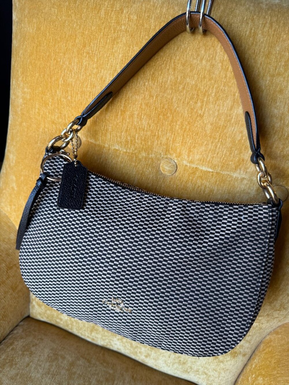 COACH Shoulder Bag
